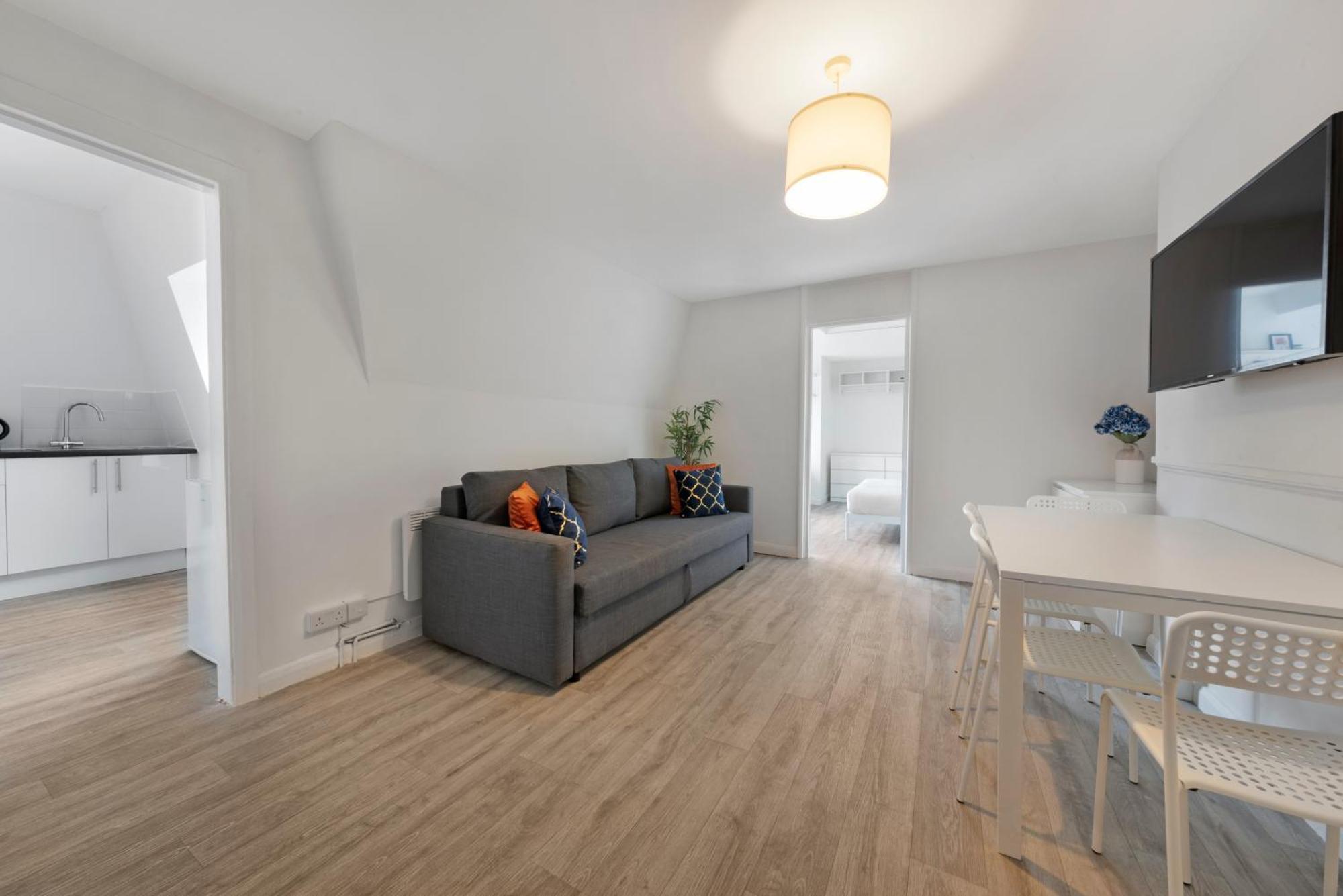 One Bedroom Flat Opposite Archway Station Londen Buitenkant foto